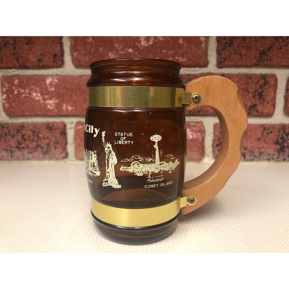 Siesta Ware Beer Mug New York City Souvenir Amber Glass Wooden Handle Landmarks - Picture 2 of 6